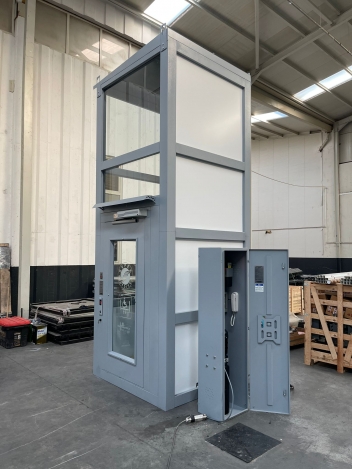 Closed Type Disabled Elevator (Vertical) 3